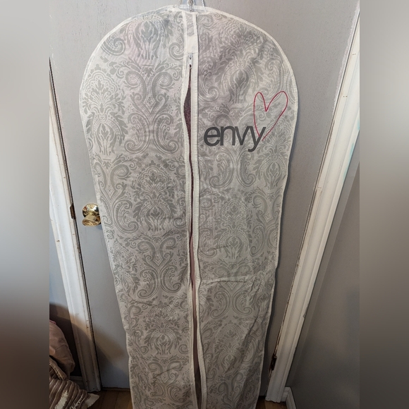 Formal dress, prom or Bride's made or just to wear out to a nice place - Picture 2 of 4